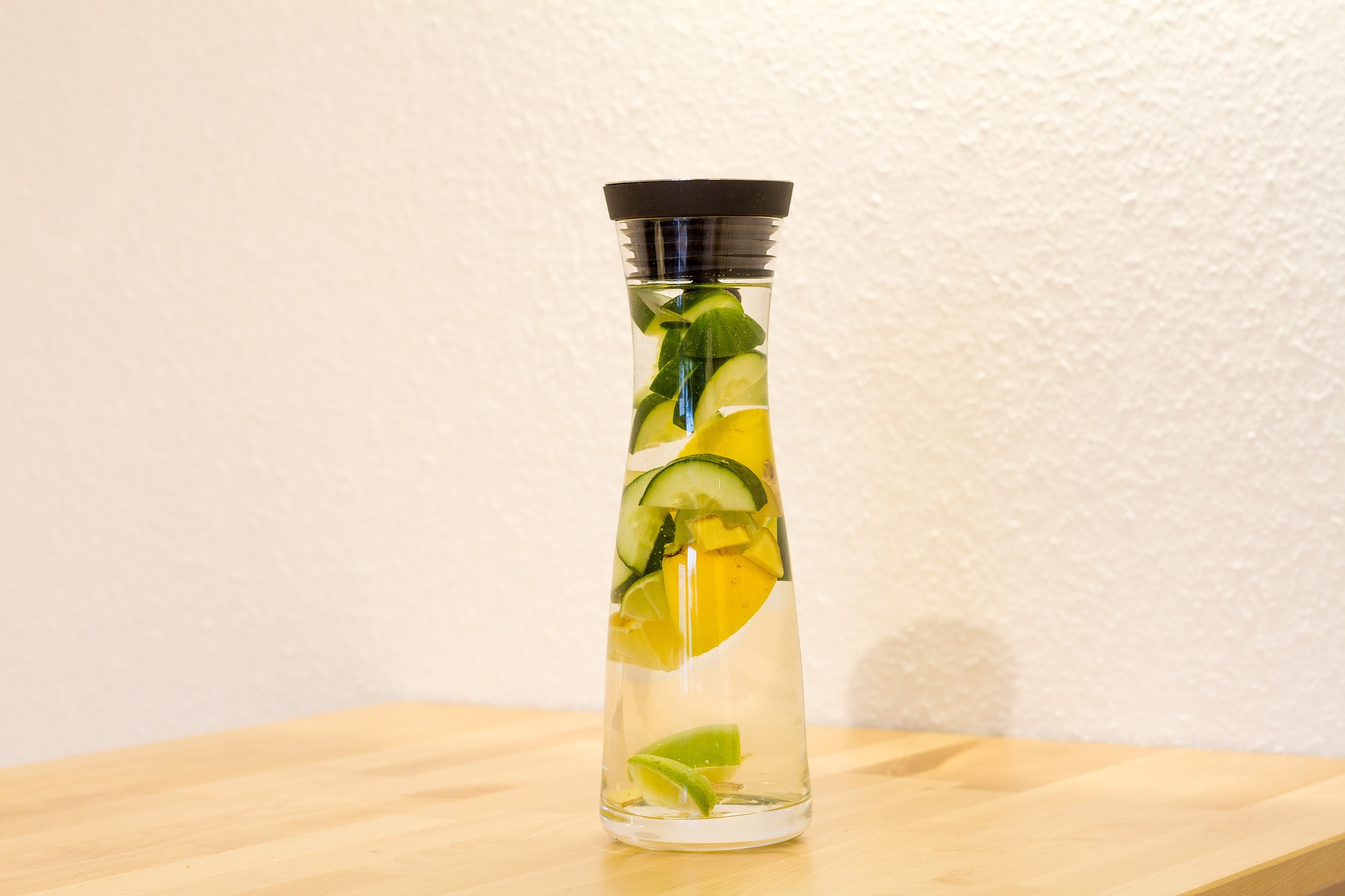 Detox Water Health Benefits- Instacuppa Green Tea Detox Bottle